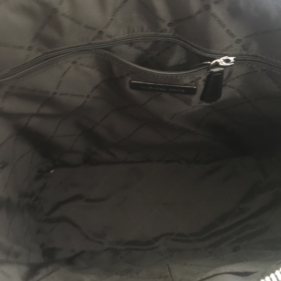 Michael Kors Ciara zipper shoulder tote & wallet - Picture 3 of 8